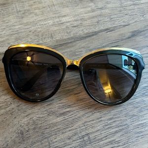 ❌ SOLD ❌ Dolce & Gabbana DG Cat Eye Shades Sunglasses DG4304